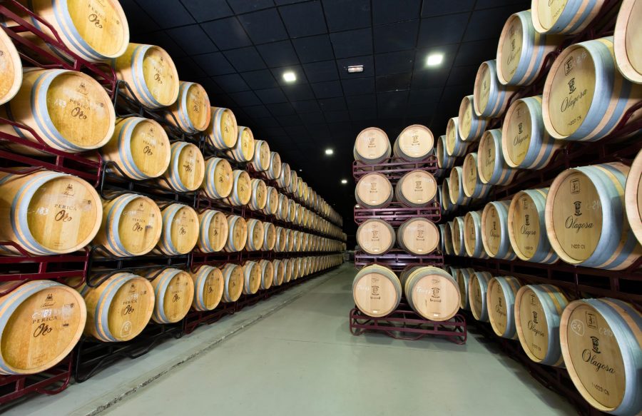 Bodegas-Perica-Club-Perica Sala de Barricas